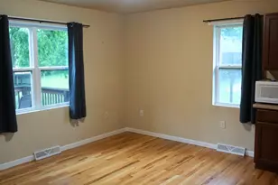 538 S Gault St, Whitewater, WI 53190 - Photo 12