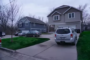 538 S Gault St, Whitewater, WI 53190 - Photo 4