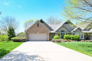 215 Kirkham Ct, Brookfield, WI 53045 - Photo 1