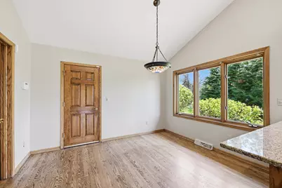 215  Kirkham Ct, Brookfield, WI 53045 - Photo 16