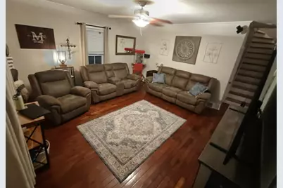 517 E Union St, Oconomowoc, WI 53027 - Photo 4