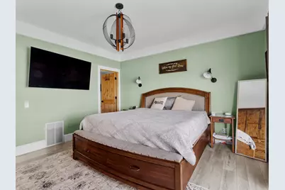 3202  Mirro Dr, Manitowoc, WI 54220 - Photo 16