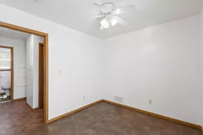 2029 N 28th St, Milwaukee, WI 53208 - Photo 8