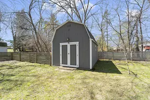 11227 N Bobolink Ln, Mequon, WI 53092 - Photo 36
