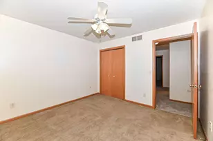 1915 Mallard Pointe Cir, Waukesha, WI 53189 - Photo 18