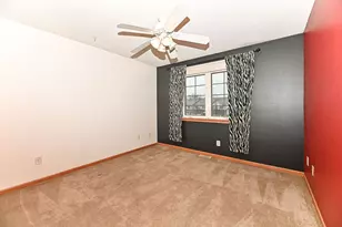1915 Mallard Pointe Cir, Waukesha, WI 53189 - Photo 16