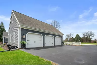 W289N3344  Lost Creek Ct, Delafield, WI 53072 - Photo 52