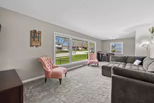 1621 S Pine St, Grafton, WI 53024 - Photo 6