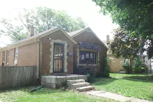 4826 N 37th St, Milwaukee, WI 53209 - Photo 2