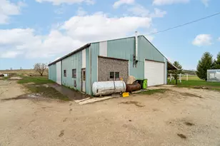 201 N Irish Rd, New Holstein, WI 53020 - Photo 24