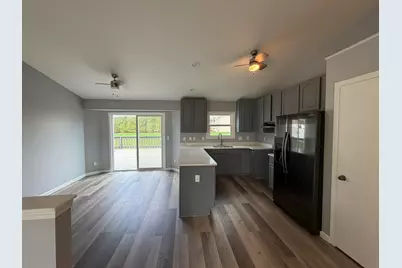 5934  Regency Hills Dr, Racine, WI 53406 - Photo 10
