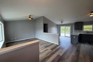 5934 Regency Hills Dr, Racine, WI 53406 - Photo 8