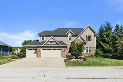4725  Copper Leaf Blvd, Racine, WI 53403 - Photo 2