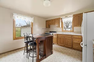 2007 Plymouth St, New Holstein, WI 53061 - Photo 6