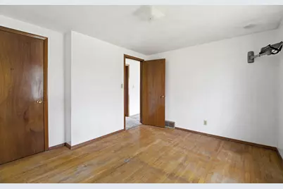 2007  Plymouth St, New Holstein, WI 53061 - Photo 12