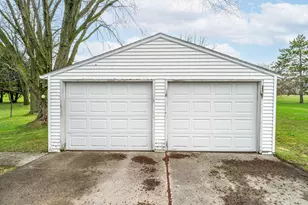 2007 Plymouth St, New Holstein, WI 53061 - Photo 22