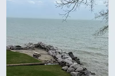 141 S Lakeshore Dr #E4, Somers, WI 53403 - Photo 2