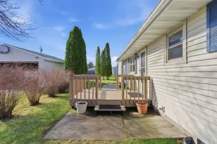 716 David Ave, Sheboygan Falls, WI 53085 - Photo 24