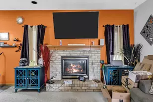 2328 Brookstone Ln, Waukesha, WI 53188 - Photo 14