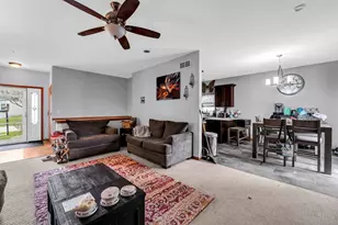 2328 Brookstone Ln, Waukesha, WI 53188 - Photo 12