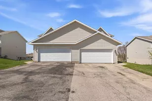 1126 Autumn Dr, West Bend, WI 53090 - Photo 20
