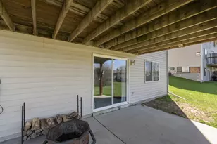1126 Autumn Dr, West Bend, WI 53090 - Photo 16