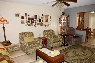 7200  Ashwood Ln #7202, Racine, WI 53185 - Photo 6