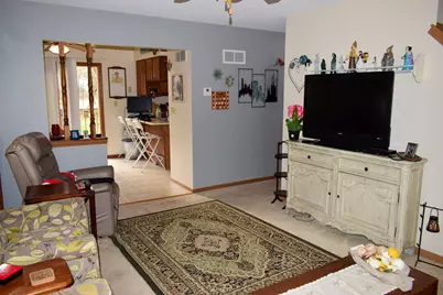 7200  Ashwood Ln #7202, Racine, WI 53185 - Photo 2