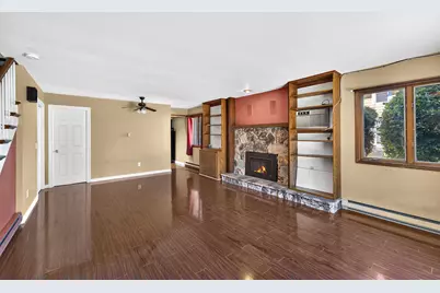 445 W Chestnut St, Burlington, WI 53105 - Photo 4