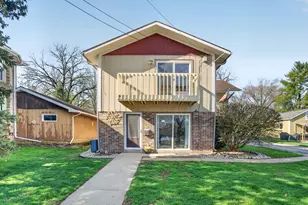 445 W Chestnut St, Burlington, WI 53105 - Photo 2