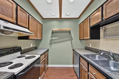 445 W Chestnut St, Burlington, WI 53105 - Photo 8
