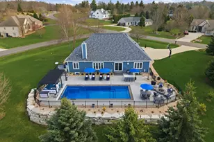 N42W33420 Glen View Ct, Nashotah, WI 53058 - Photo 38
