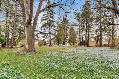 212  Kenosha St, Walworth, WI 53184 - Photo 36