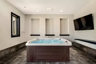 14122 N Saddlebrook Cir, Mequon, WI 53097 - Photo 24