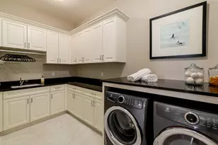 14122 N Saddlebrook Cir, Mequon, WI 53097 - Photo 32