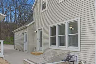 191 Riverside Dr, Racine, WI 53185 - Photo 76