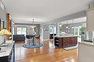 191 Riverside Dr, Racine, WI 53185 - Photo 10
