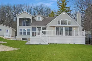 191 Riverside Dr, Racine, WI 53185 - Photo 80