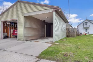 1117 Broadway Ave, Sheboygan, WI 53081 - Photo 14