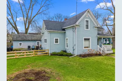 201  Howard St, Walworth, WI 53184 - Photo 2