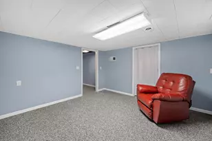 1025 W Riverview Dr, Glendale, WI 53209 - Photo 32