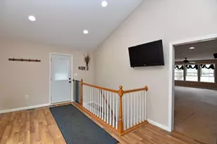302 W Hunt Ave, Twin Lakes, WI 53181 - Photo 8