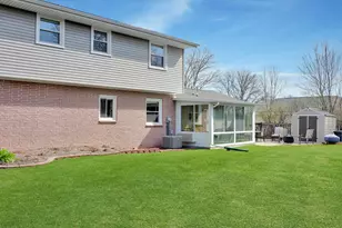 12915 W Wilbur Dr, New Berlin, WI 53151 - Photo 4