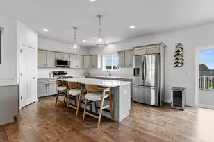 1715 Boulder Pass, Port Washington, WI 53074 - Photo 4