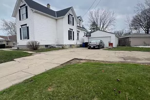 1925 Rapids Dr, Racine, WI 53404 - Photo 2