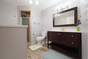 2357 Quail Hollow Ct, Delafield, WI 53018 - Photo 14