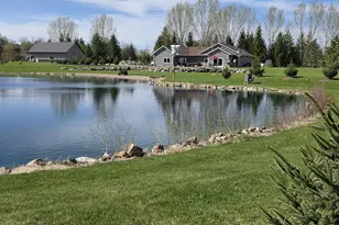 W985 Fur Farm Rd, New Holstein, WI 53061 - Photo 10