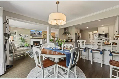 966  Valentine Rd, Oconomowoc, WI 53066 - Photo 6