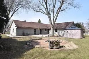 10570 W Pallottine Dr, Greenfield, WI 53228 - Photo 52
