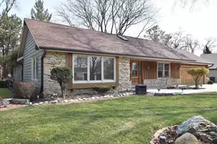 10570 W Pallottine Dr, Greenfield, WI 53228 - Photo 58